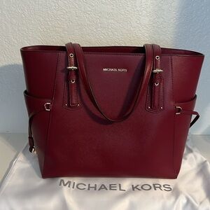 Michael Kors Tote